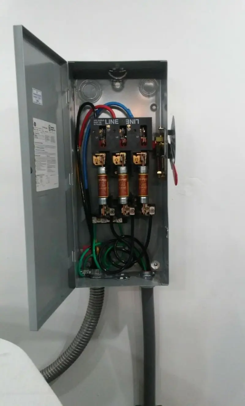 Three-phase disconnect switch installed for Electrical Wiring & Rewiring in Mankato